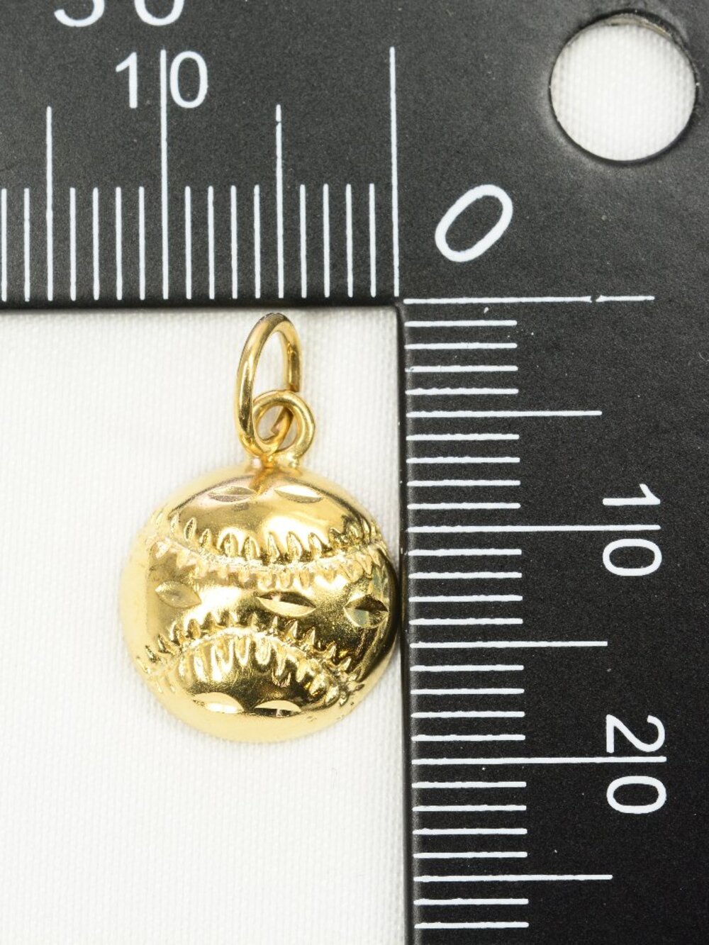 10K Baseball Pendant - Picture 4 of 4